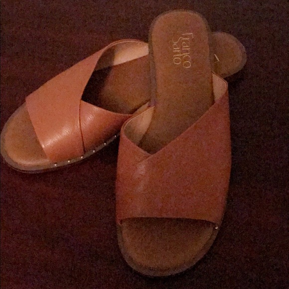 Slippers - Picture 2 of 3